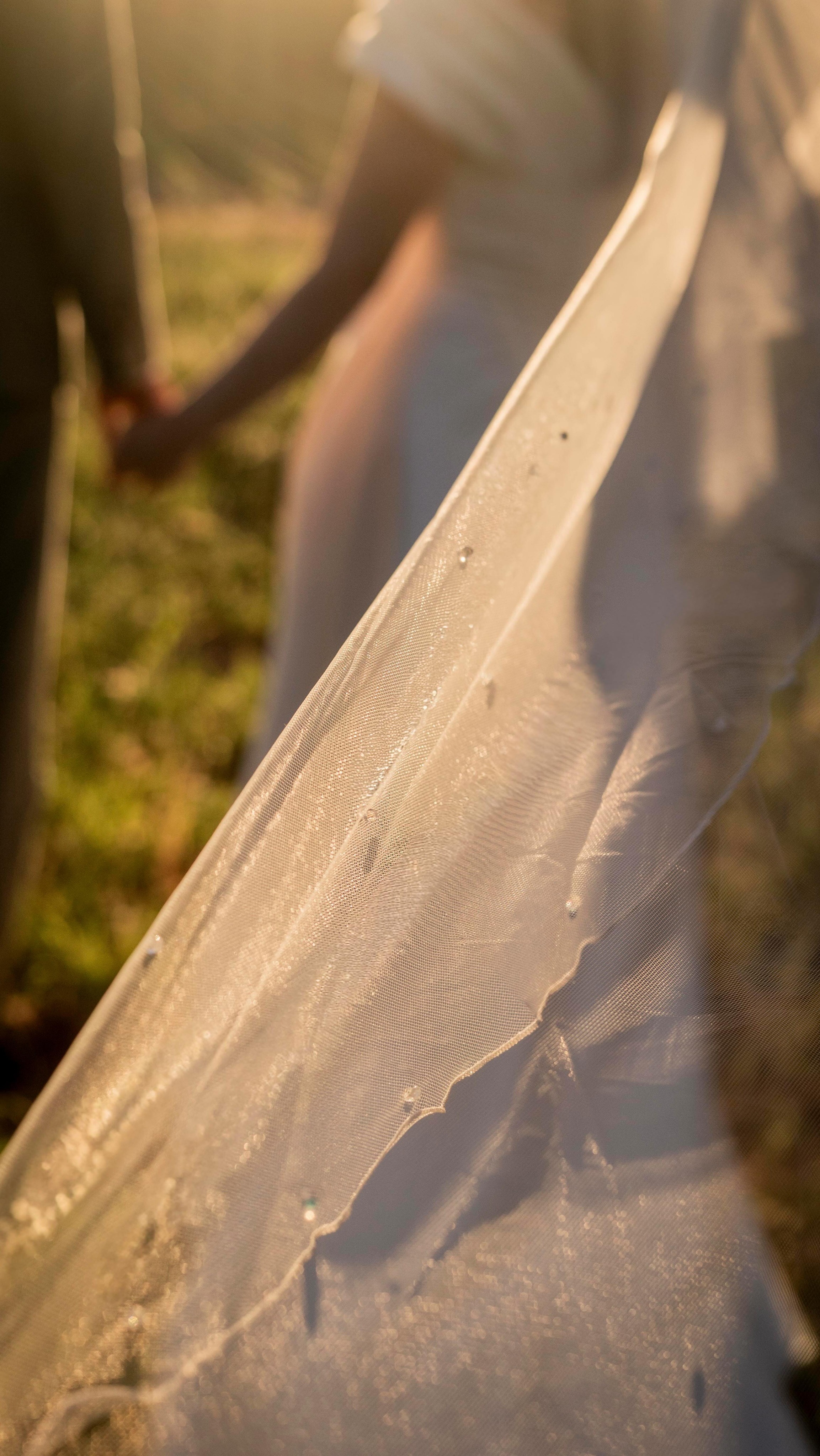 R e p r i s e … ✨🌼
•
Premier mariage de la saisooooon avec Mathilde & Yann 💍
Le samedi 18 avril, au domaine du @grandcros. Soleil au rendez-vous, timing presque parfait, et une équipe de prestas avec qui ça match direct 😏🪞🎈
•
C’est parti pour une nouvelle saison .. 2️⃣0️⃣2️⃣6️⃣ !! La suite arrive 💒✨
•
@grandcros 
@dv_traiteur 
@lb_cake_design 
•
#photographemariage #mariage2026 #photographevar #photographepaca #mariageprovence